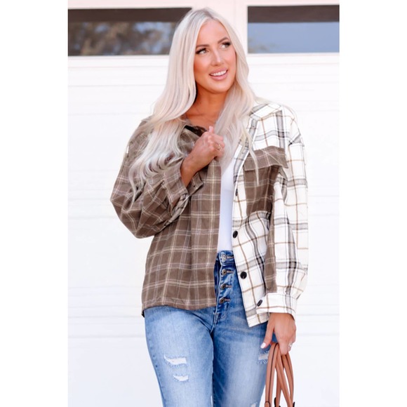 FREE SHIPPING! Plaid Contrast Button Up Shirt Jacket - Picture 2 of 4